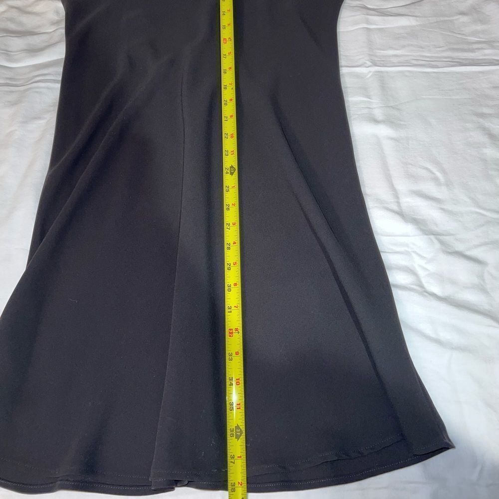 Black dress - Picture 5 of 7